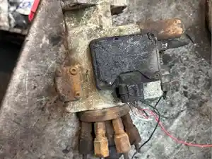 Used 1995 GM/Chev (HD) 6.5L DIESEL Fuel Gear Pump (Stock #17049)) Part Image