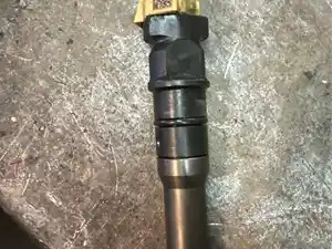 Used 2007 Mercedes MBE4000 Injector (Stock #16887)) Part Image