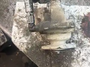 Used 2008 Mercedes MBE-460 Steering Pump (Stock #17135)) Part Image
