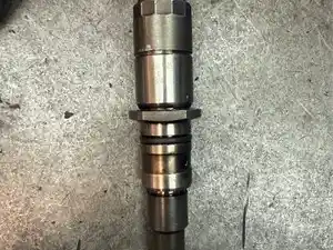 Used 2010 Cummins QSB6.7 Injector (Stock #17005)) Part Image