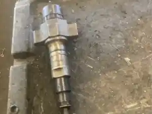 Used Cummins ISC Injector (Stock #12680)) Part Image