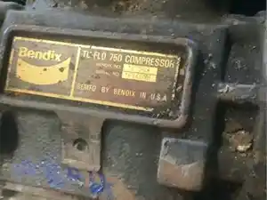 Used Cummins M11 Air Compressor (Stock #14844)) Part Image