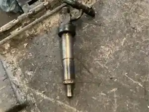 Used International DT466C Injector (Stock #14612)) Part Image