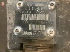 Used Mack E7 Injector Image