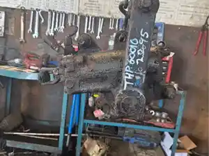 Used Universal TRW THP 60 010 Steering Gear (Stock #12201)) Part Image