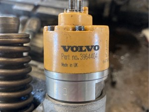 Used Volvo VED12 Injector (Stock #12765)) Part Image