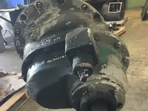 Used Meritor/Rockwell SQ100F Front Rear (Tandem Front) Image