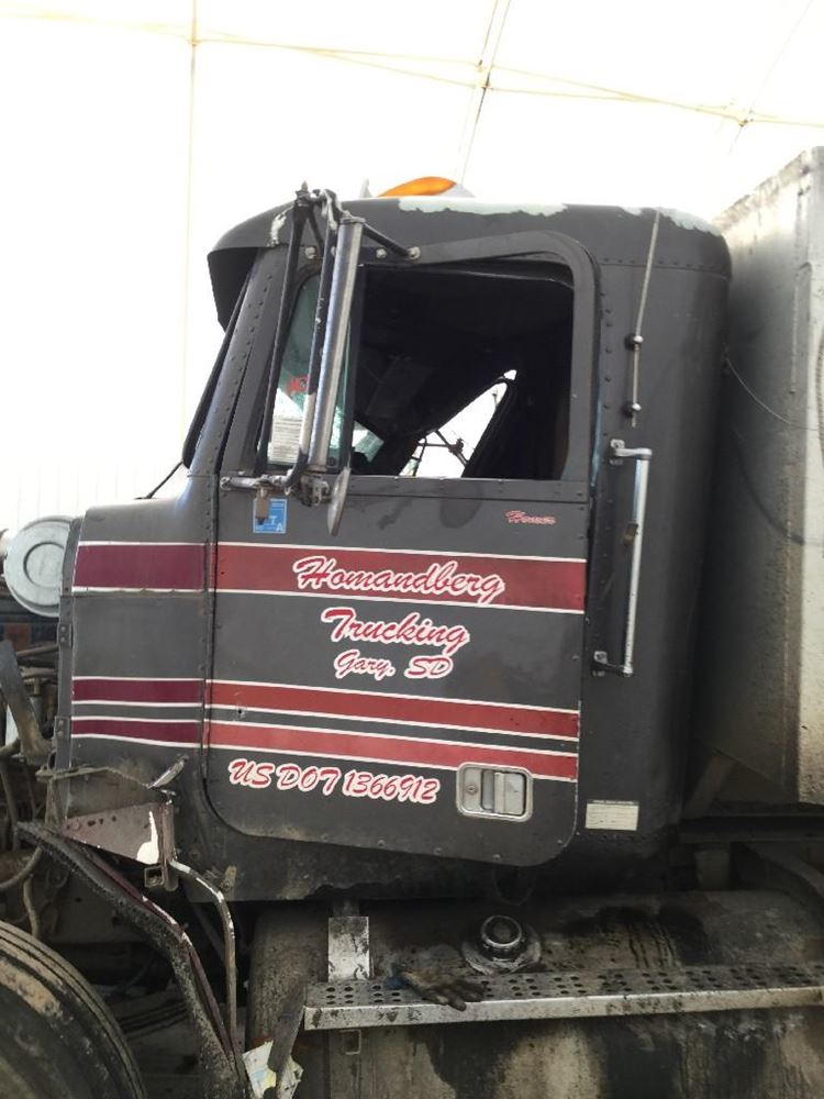Freightliner Trucks For Sale >> 1989 FREIGHTLINER FLD120 (Stock #41936) | Cabs | TPI Freightliner Trucks For Sale >> 1989 FREIGHTLINER FLD120 (Stock #41936) | Cabs | TPI