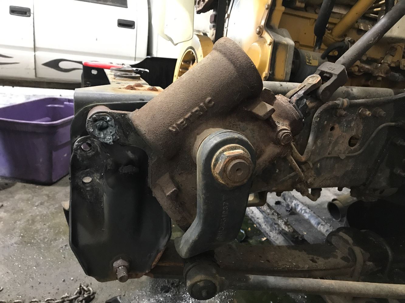 Image 1 of part Used 1992 Steering Gear