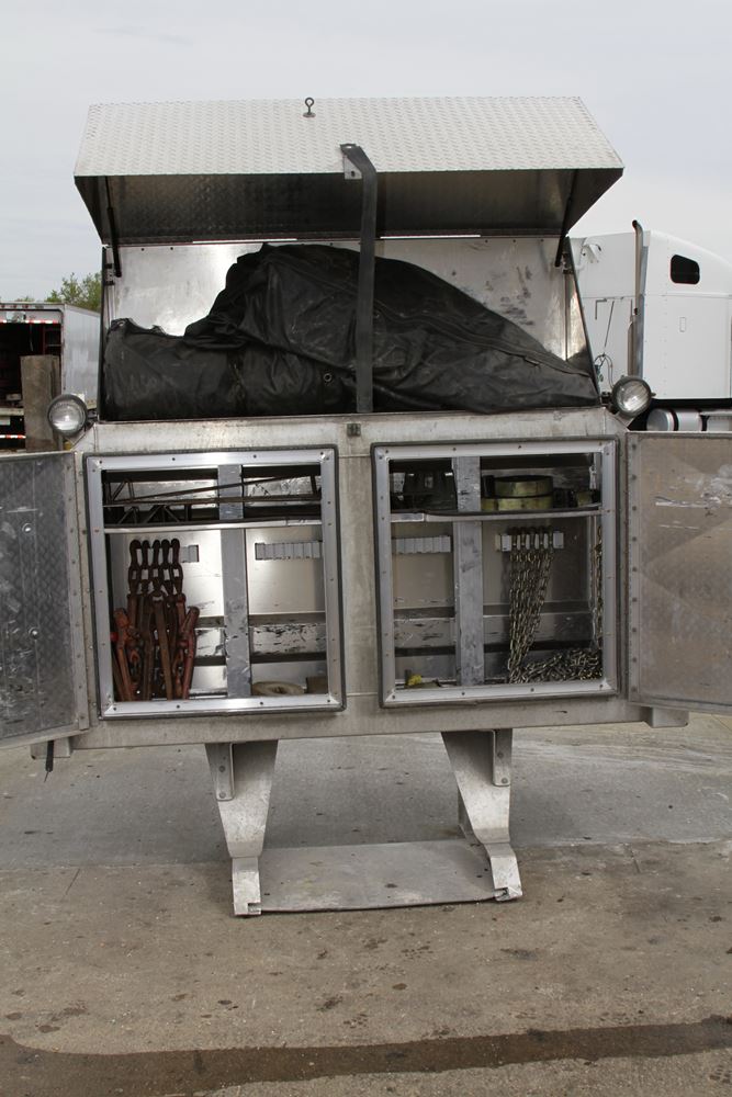 Image 3 of part Used 1998 Freightliner FLD112 Fuel Tank