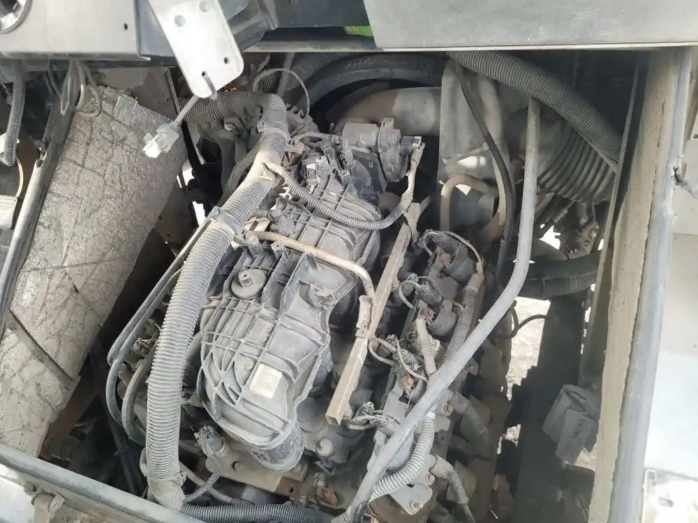 Image 4 of part Used 2004 Freightliner COLUMBIA 120 Door