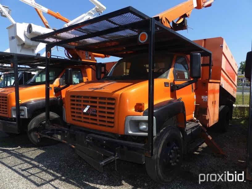 Image 4 of part Used 2016 Freightliner CL120 Columbia Bumper