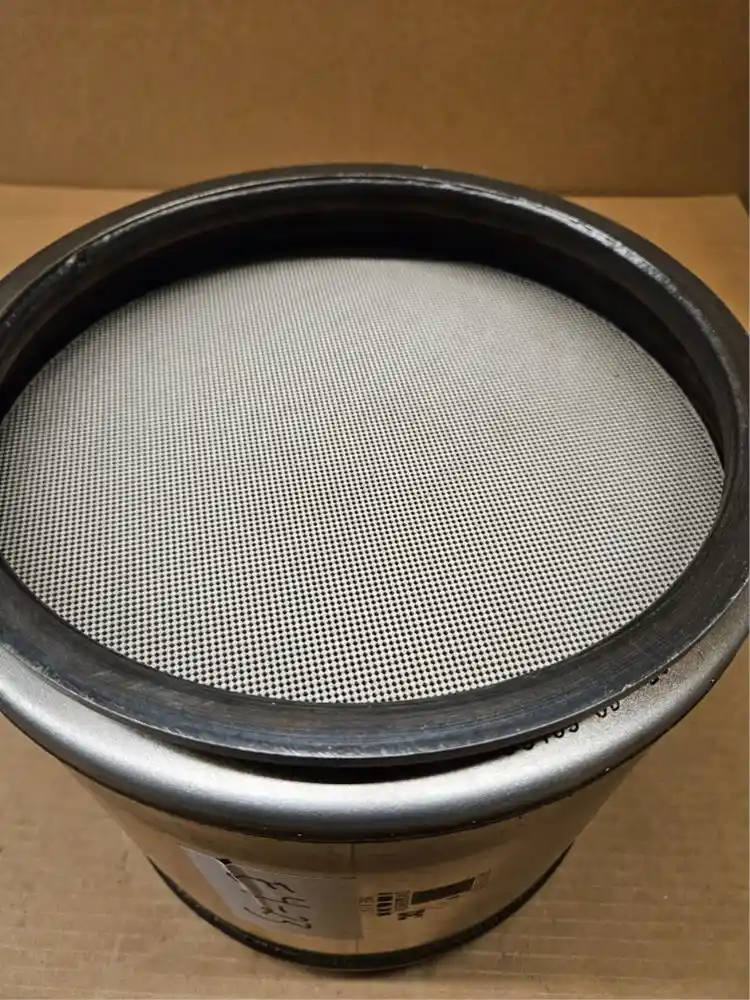 Image 3 of part Rebuilt 2010 Volvo VNL Diesel Particulate Filter (DPF)