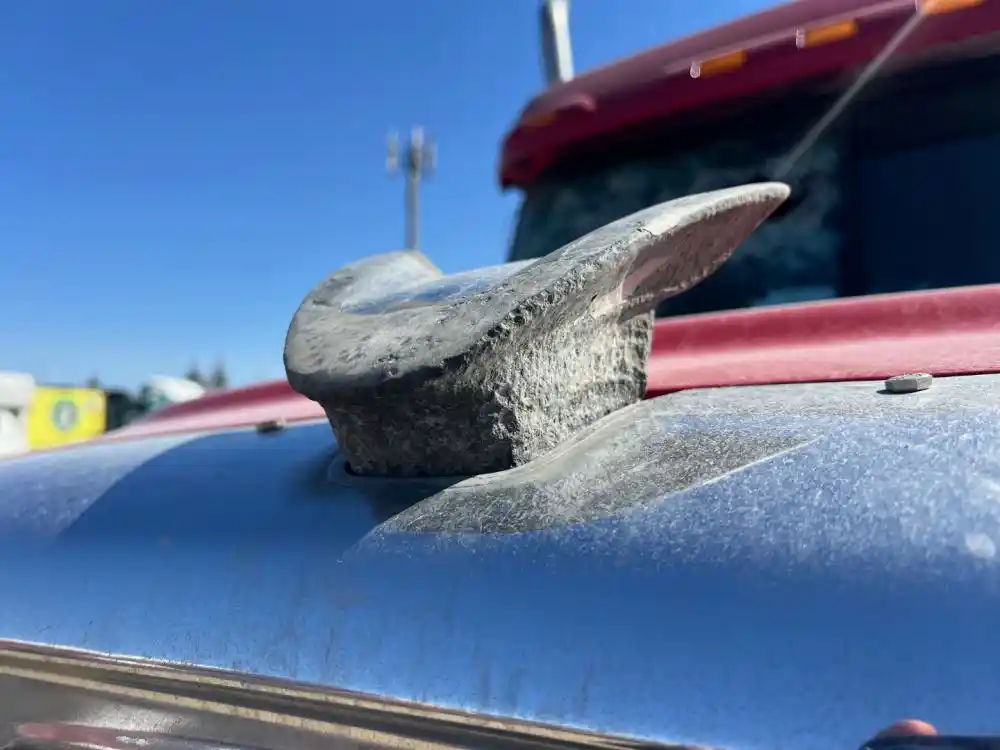 Image 6 of part Used 2016 Freightliner 122SD Hood