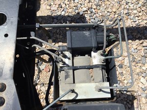 Used 2000 Isuzu NPR - GAS ABS Brake Pump (Stock #745-8)) Part Image