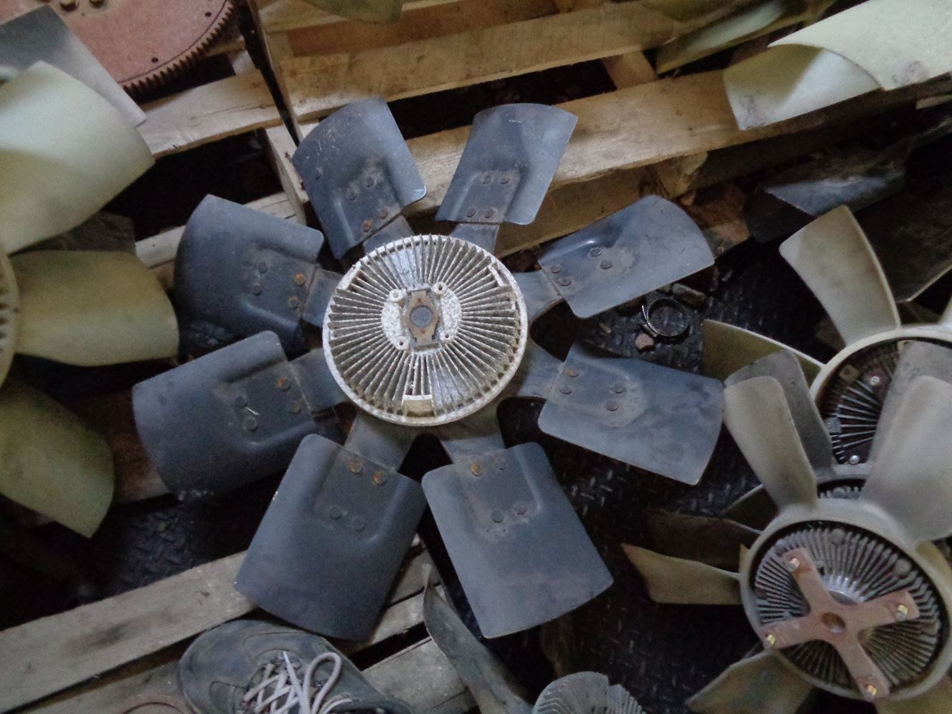 2001 International DT466 (Stock 53924) Fan Clutch/Hubs