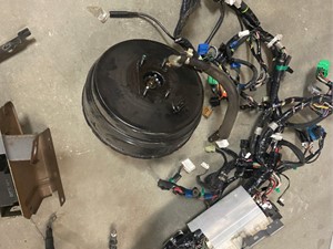 Used 2011 Isuzu NPR-HD Wiring Harness (Cab & Dash) (Stock #811-18)) Part Image