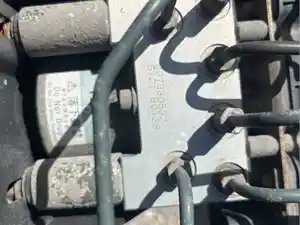 Used 2006 Isuzu NPR/NPR-HD ABS Control Module (Stock #1088-7)) Part Image