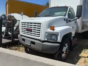 Used 2007 GMC C6500 Hood (Stock #1087-4)) Part Image