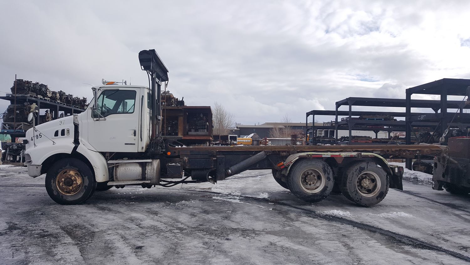 1999 STERLING L9513 (Stock #21A1E50310) | Cabs | TPI