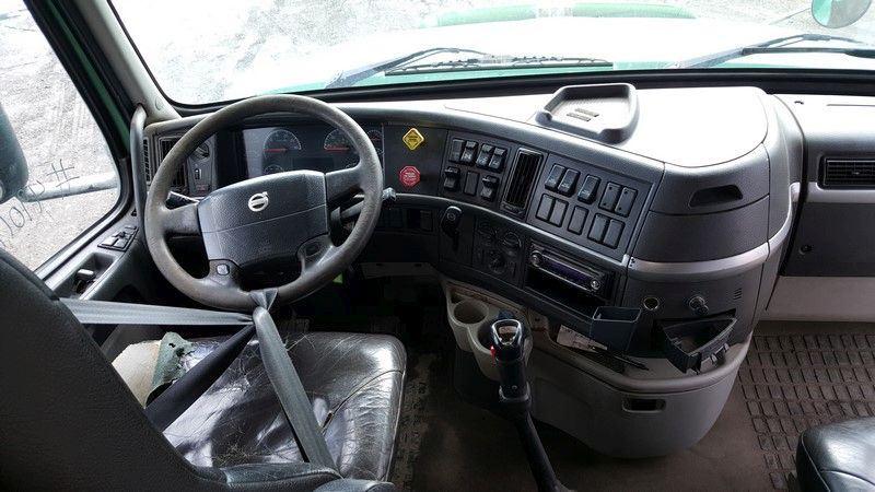 2006 VOLVO VNL (Stock #21A1E49014) | Cabs | TPI