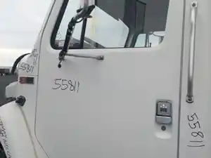 Used 1981 INTERNATIONAL S-1724 Door (Stock #99A1E55811)) Part Image