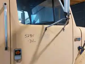 Used 1988 INTERNATIONAL S-1954 Door (Stock #99A2E52901)) Part Image