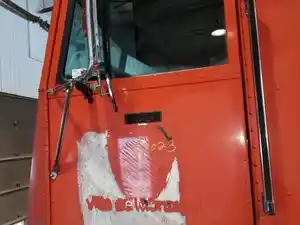 Used 1992 FREIGHTLINER C/O FLL Door (Stock #99A1E51023)) Part Image