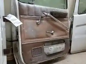 Used 1994 FORD L-8000 Door (Stock #99A2E53141)) Part Image