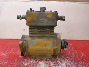 Used 1995 INTER DT-466D Air Compressor Image