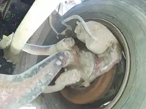 Used 1995 INTERNATIONAL 4700 LOW PROFILE Front Axle, Complete (Stock #6A1E50645)) Part Image