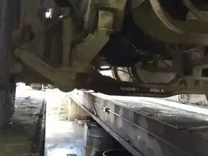 Used 1997 MACK CH-613 Front Axle, Complete (Stock #6A1E44000)) Part Image