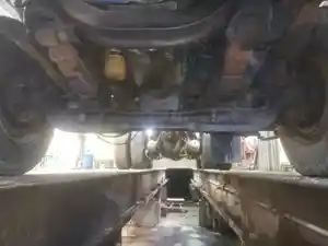Used 2000 INTERNATIONAL S-2600 Front Axle, Complete (Stock #6A1E53447)) Part Image