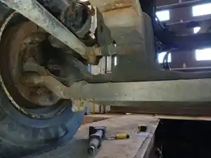 Used 2003 INTERNATIONAL 5600I Front Axle, Complete (Stock #6A1E57280)) Part Image