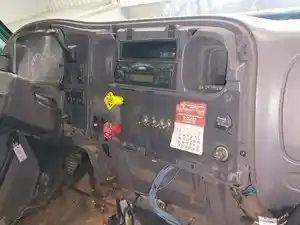 Used 2004 FREIGHTLINER M2 112 Cab (Stock #21A1E53657)) Part Image