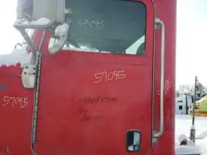 Used 2005 PETERBILT 385 Door (Stock #99A1E57095)) Part Image
