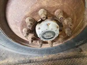 Used 2005 WESTERN STAR 4900SA Front Axle, Complete (Stock #6A1E51625)) Part Image