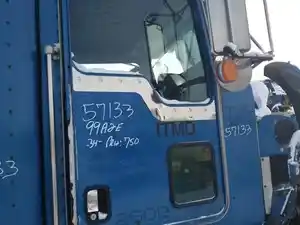 Used 2006 KENWORTH T-800 Door (Stock #99A2E57133)) Part Image