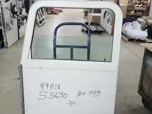 Used 2006 PETERBILT 335 Door (Stock #99A1E55690)) Part Image