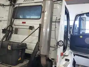 Used 2007 VOLVO VN Cab (Stock #21A1E54964)) Part Image
