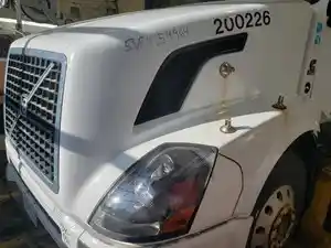 Used 2007 VOLVO VN Hood (Stock #53A1E54964)) Part Image