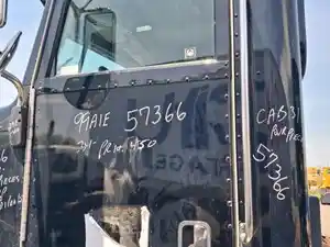 Used 2008 PETERBILT 340 Door (Stock #99A1E57366)) Part Image