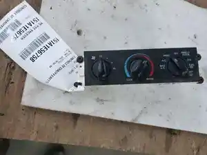 Used 2008 STERLING L9500 (LT9513) Heater/AC Control Assy (Stock #151A1E56758)) Part Image