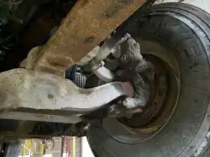 Used 2009 VOLVO VNL Front Axle, Complete (Stock #6A1E51207)) Part Image