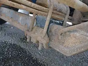 Used 2011 BLUE BIRD AUTOBUS VISION Front Axle, Complete (Stock #6A1E56777)) Part Image