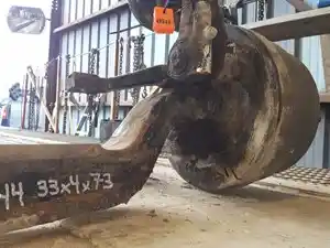 Used 2011 FREIGHTLINER CASCADIA Front Axle, Complete (Stock #6A1E49544)) Part Image