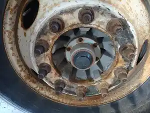 Used 2011 VOLVO VNL Front Axle, Complete (Stock #6A1E56626)) Part Image