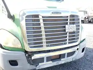 Used 2012 FREIGHTLINER CASCADIA PX113064S T Hood (Stock #53A1E55673)) Part Image