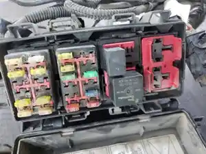 Used 2012 KENWORTH T-800 Fuse Box (Stock #139A2E53885)) Part Image