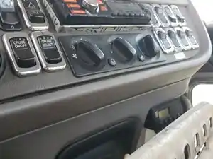 Used 2012 PETERBILT 367 Heater/AC Control Assy (Stock #151A1E56596)) Part Image